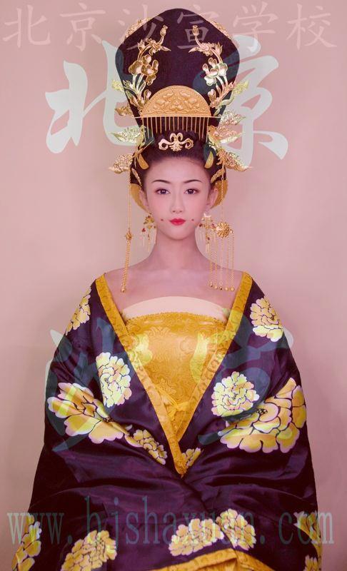 北京化妆培训学校武则天61古装女皇范的妆容