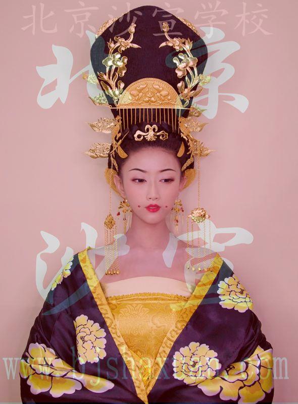 【北京化妆培训学校】-武则天古装女皇范的妆容